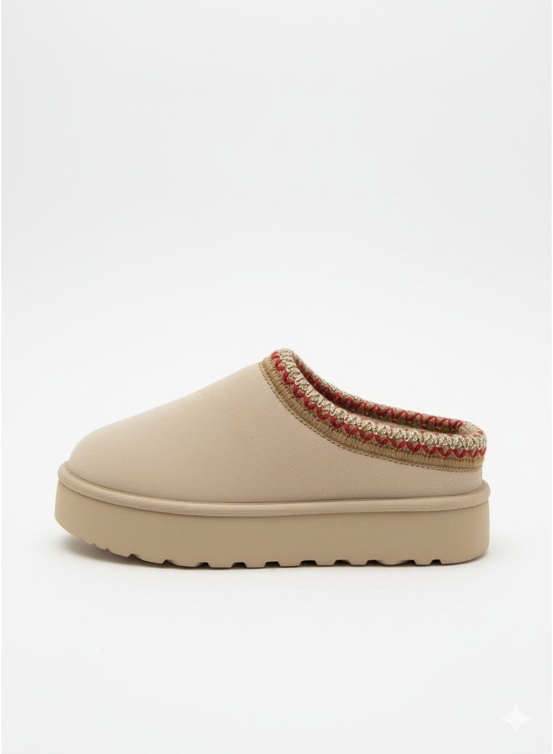 Vbranda A cozy winter slip-on designed with a closed front - Image 2